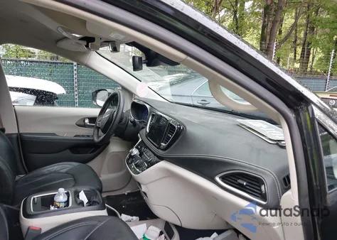 2022 Chrysler Pacifica Touring L из США, поврежденный, VIN 2C4RC1BG5NR220374